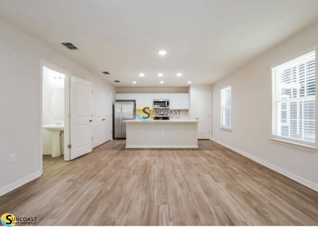 Building Photo - 3821 SW 43rd Ct