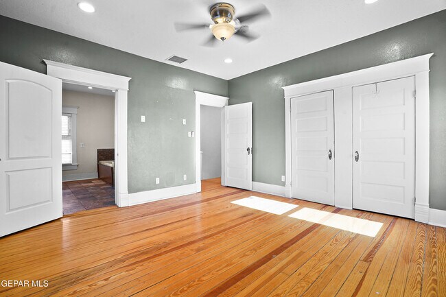 Building Photo - 711 Upson Dr