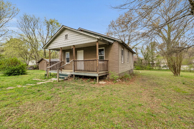 Building Photo - Cozy 2-Bed Home in East Brainerd – Quiet S...
