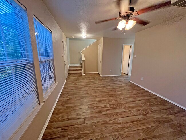 Building Photo - 21016 Alden's Oak