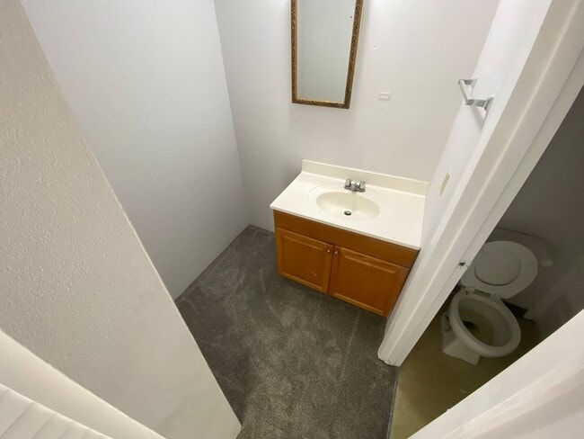 Building Photo - LEASE NOW AND ENJOY 50% OFF 2ND MONTH! Spa...