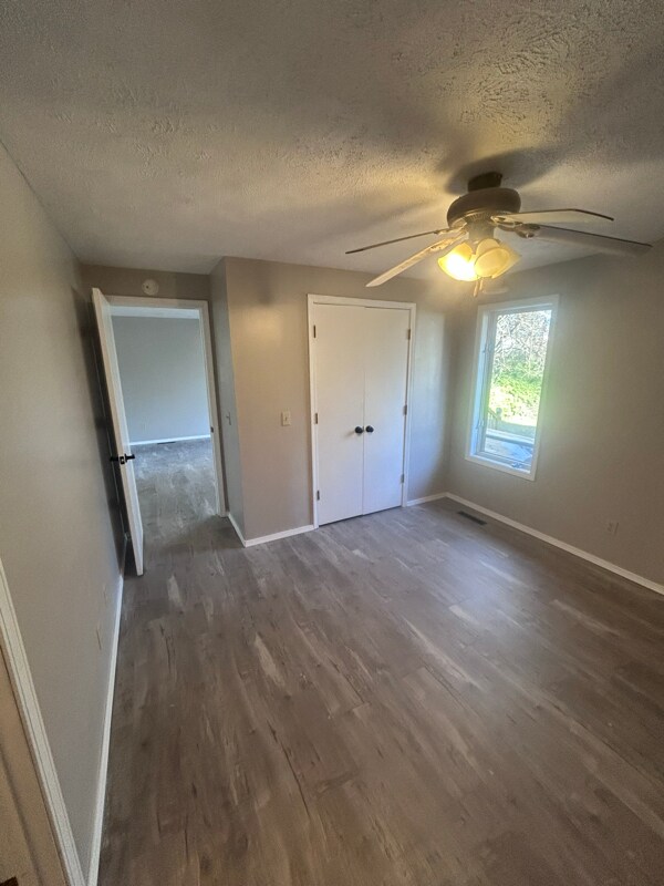 Building Photo - 3358 S Warren Ave