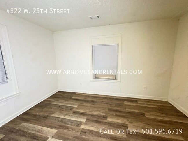 Building Photo - 4522 W 25th St