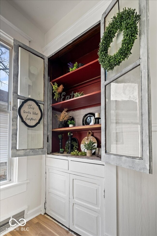 Building Photo - 1741 S State Ave