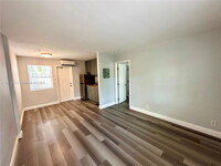 Building Photo - 1202 NE 5th Ave