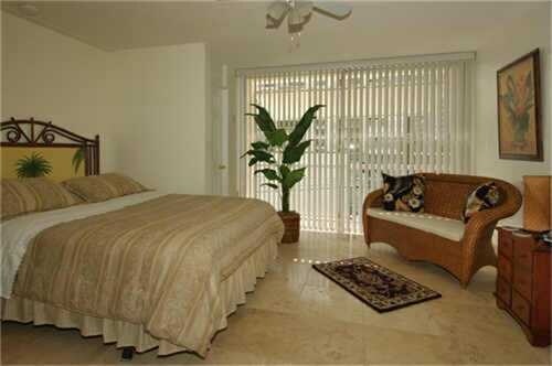  - 240 Liliuokalani Ave