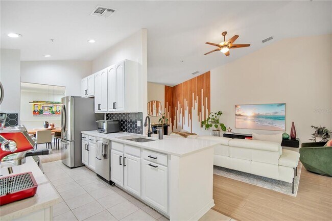 Building Photo - 6440 Axeitos Terrace