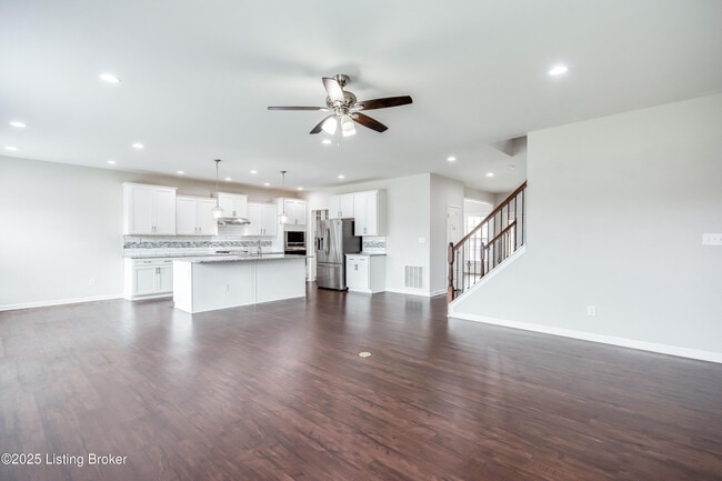 Building Photo - 16302 Spitfire Lake Path