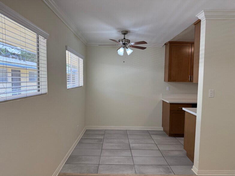 Building Photo - 3753 S Barrington Ave