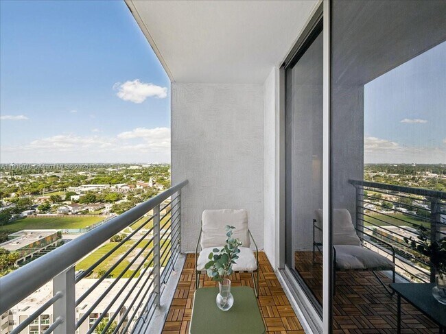 Building Photo - 1776 Polk St