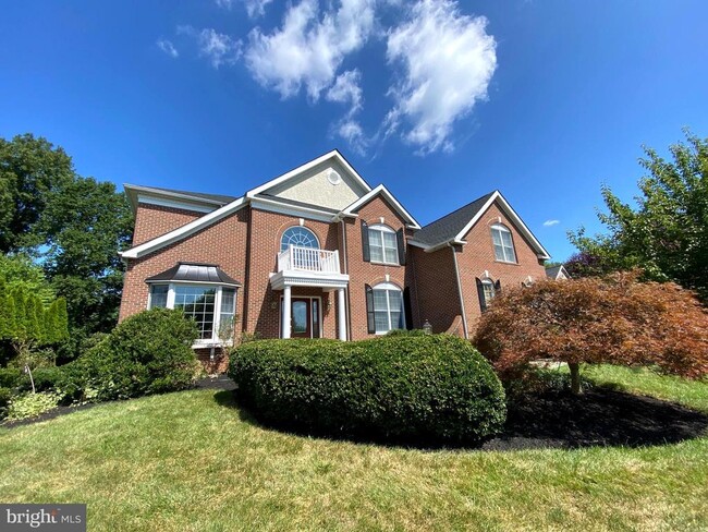 Primary Photo - 513 Doral Cir