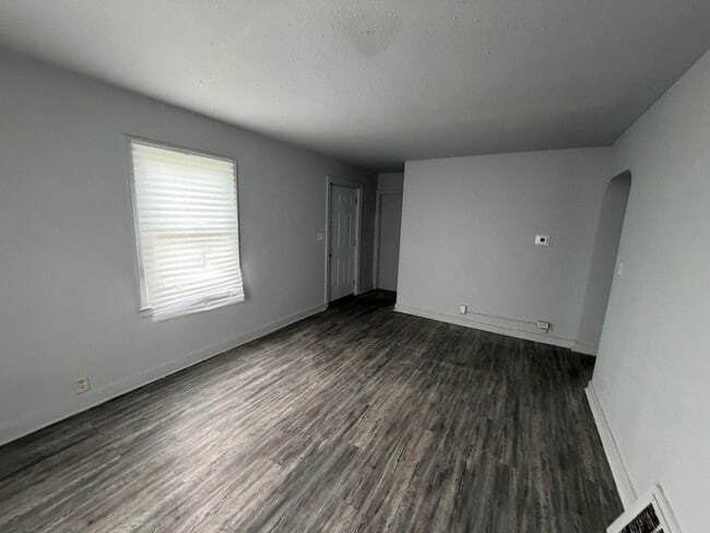 Building Photo - 1221 Williams-E