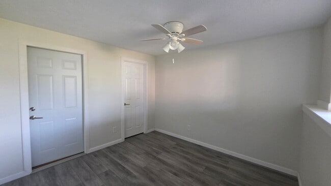 Building Photo - 7308 W 51st St