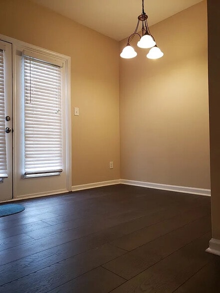 Building Photo - Room in Townhome on McGoogan Ln