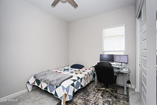 Building Photo - 10549 W Albert Ln