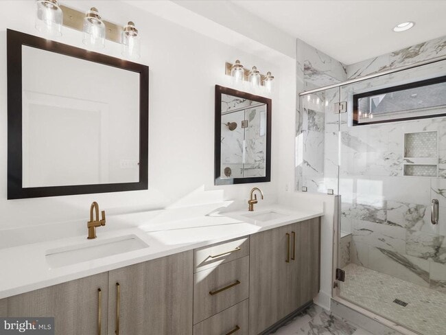 Building Photo - 14920 Dispatch St