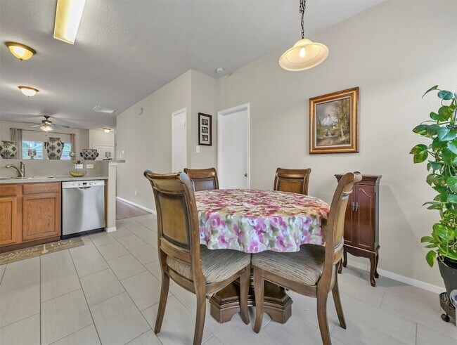 Building Photo - 21879 Mossy Field Ln