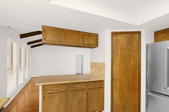 Building Photo - 11426 Sageperry Dr