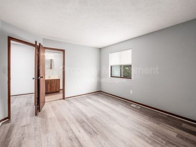 Building Photo - 8237 Goldsmith Dr