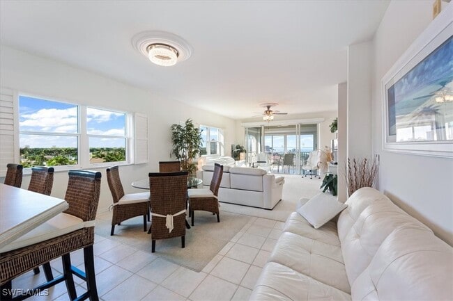 Building Photo - 14819 Laguna Dr