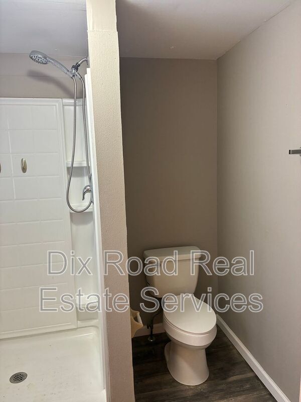 Building Photo - 7742 Harshmanville Rd