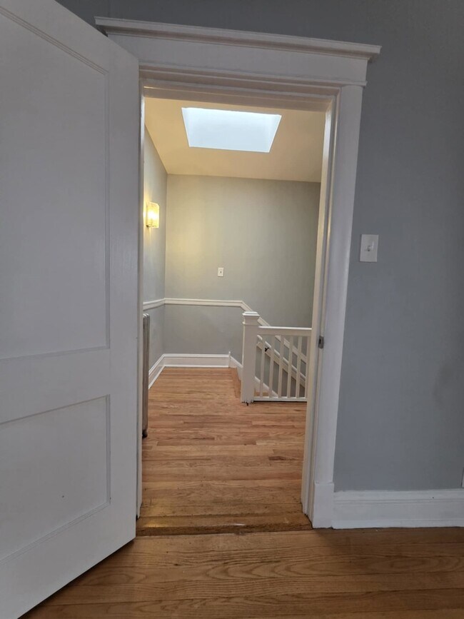 Building Photo - 6946 S Prairie Ave