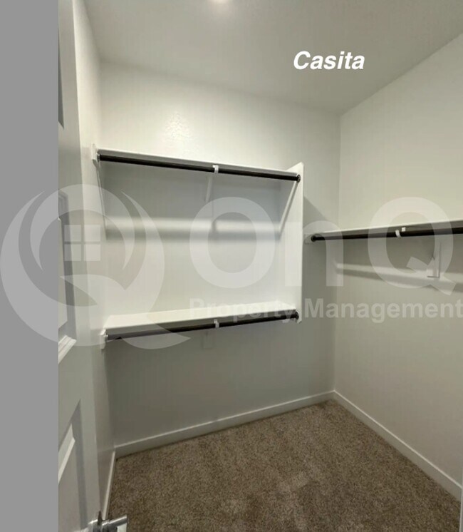 Building Photo - 3303 S Piedra Cir
