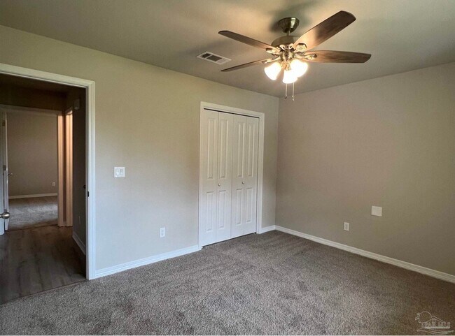 Building Photo - 4630 Santa Rosa Dr