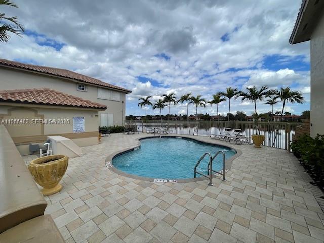 Building Photo - 703 NE 195th St