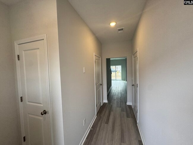 Building Photo - 127 Carr Ln