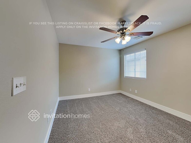 Building Photo - 7949 Crimson Point St