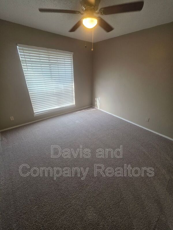 Building Photo - 3316 Caldera Blvd