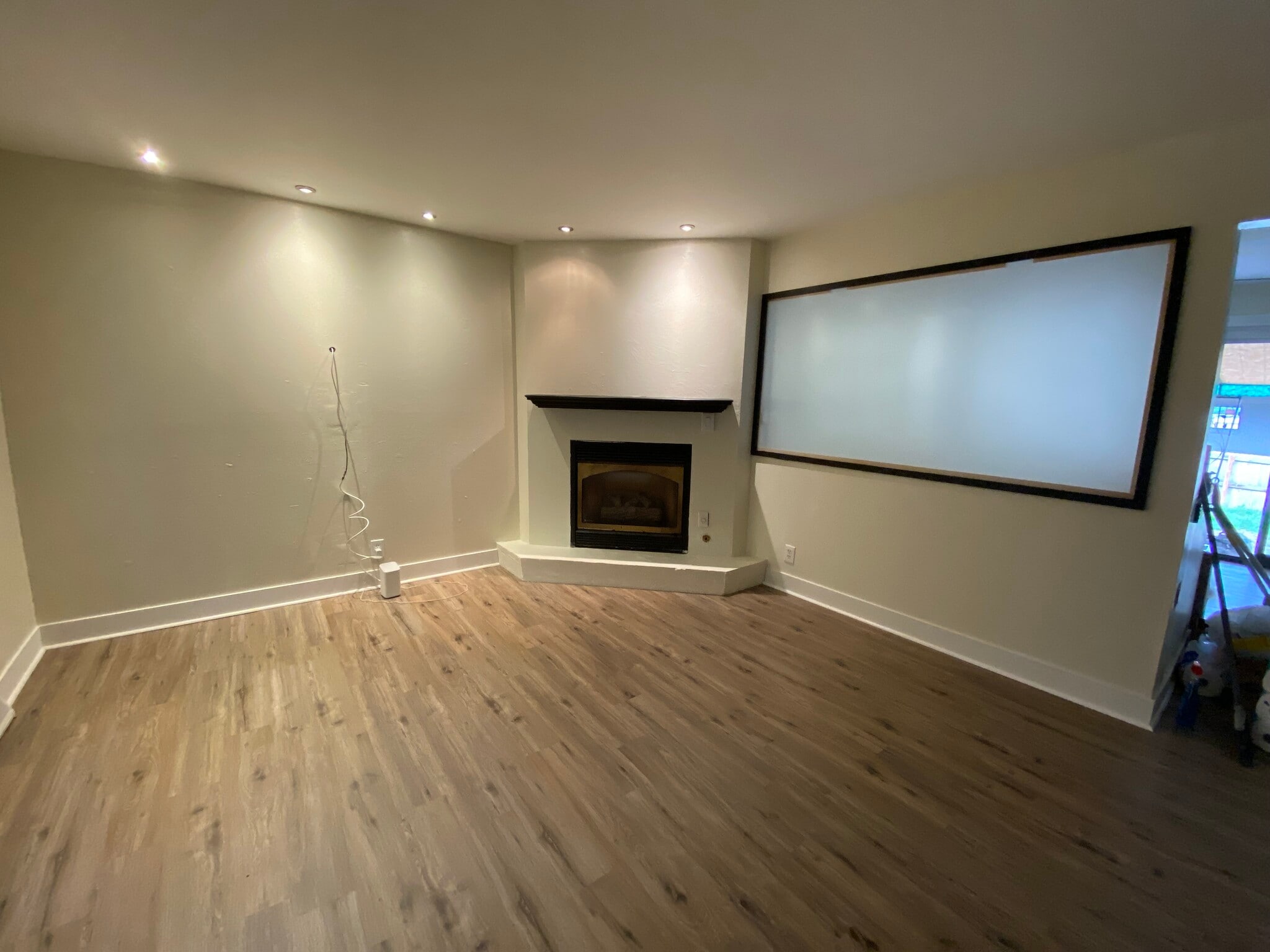 Building Photo - 1180 S Eaton Ct