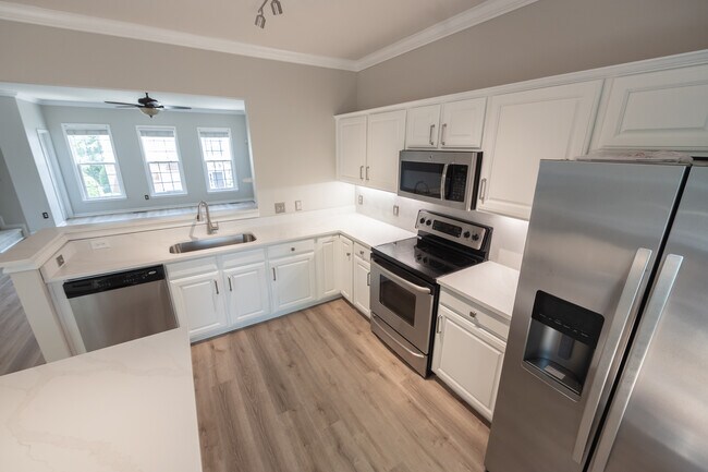 Massive stainless dish tub - 2922 Duvalla Ave