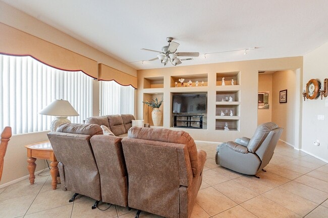 Building Photo - STUNNING Home with New AC in Exclusive 'Th...