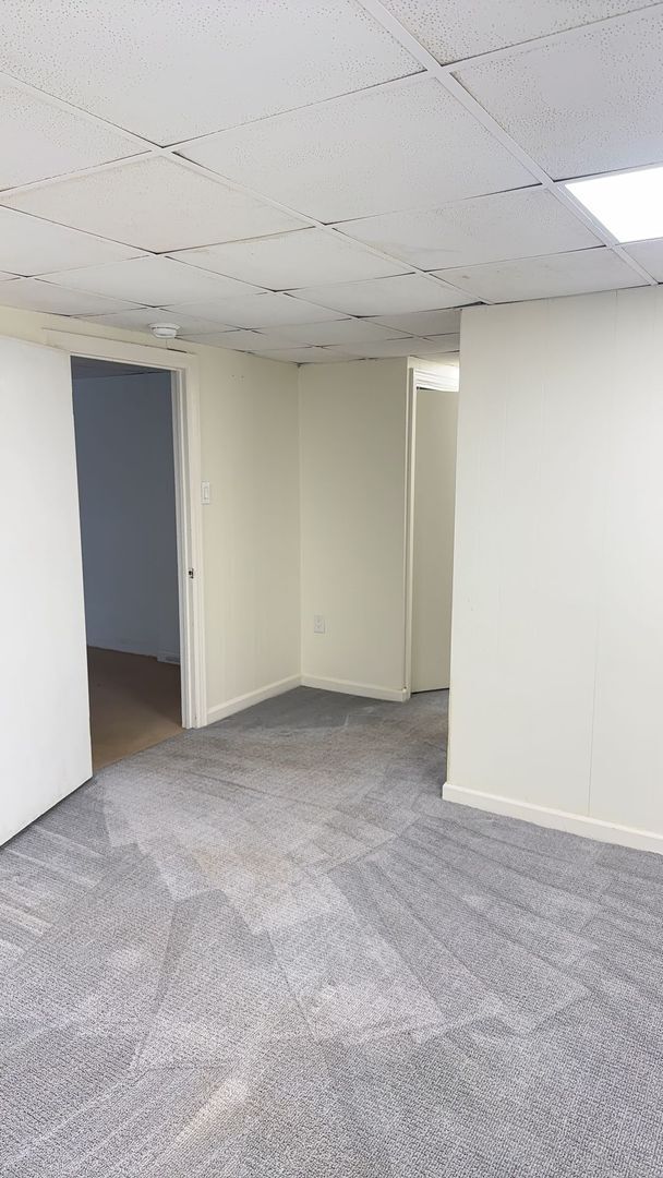 Building Photo - 3 BR 2 BA House