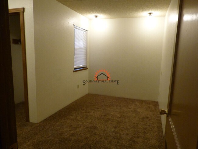 Building Photo - 602 Sheldon St