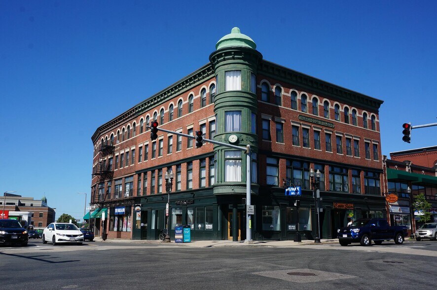 Building Photo - 365 Washington St