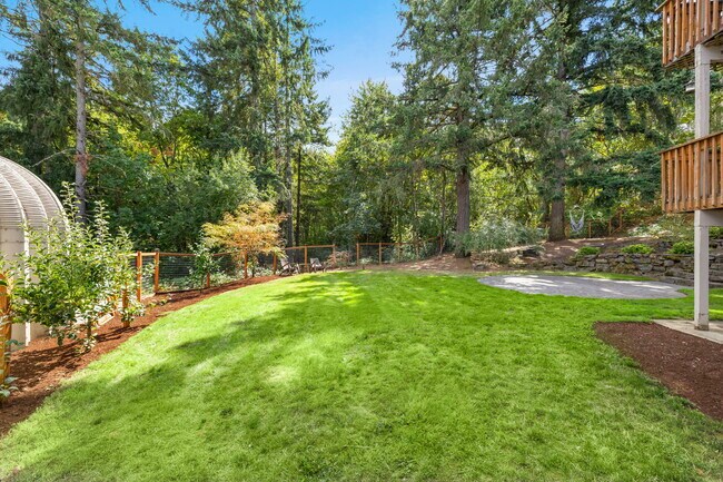 Building Photo - 7874 SW Bayberry Dr
