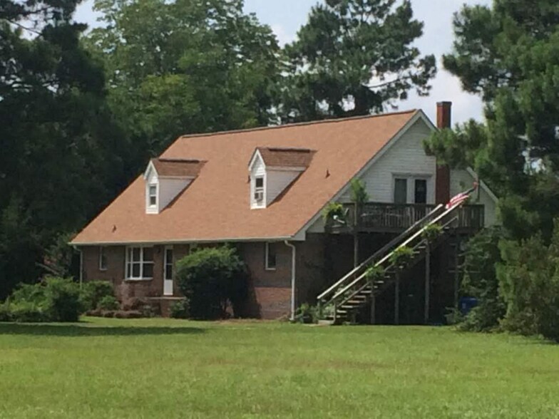 Primary Photo - 102 Apple Ln