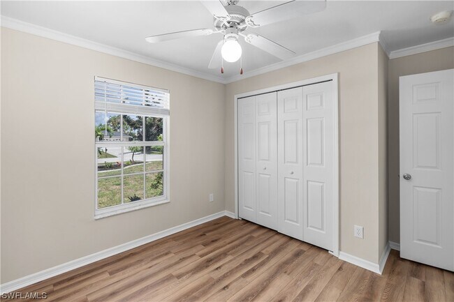 Building Photo - 2721 SW 12th Ave