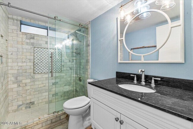 Building Photo - 1041 E Kristal Way