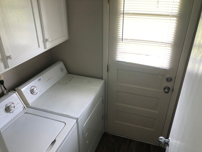 Building Photo - 3521 Ivy League Dr