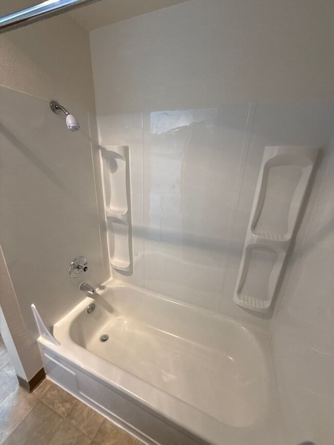 Building Photo - 650 Taybin Rd NW