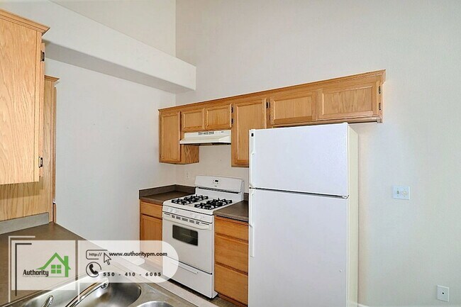 Building Photo - 1294 Mighty Oak Ln