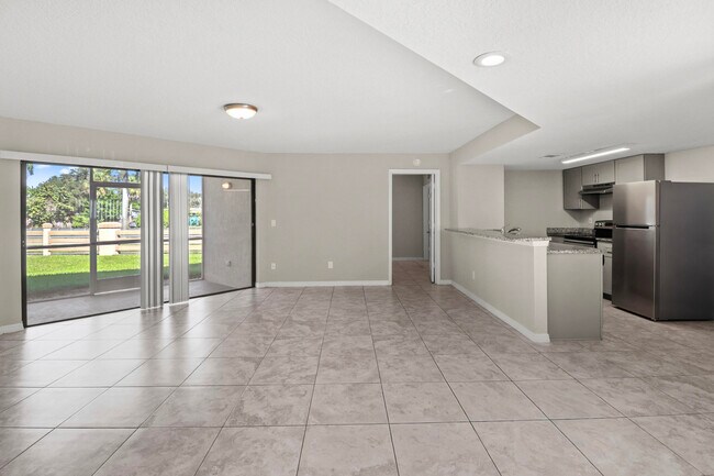 Building Photo - 2625 Heathcote Dr