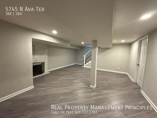 Building Photo - 5745 N Ava Terrace