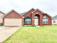 Building Photo - 2302 Primrose Trail