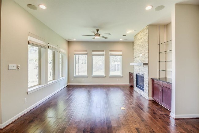 Building Photo - 17106 Rainier Creek Dr