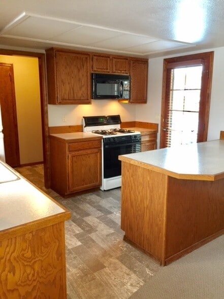 Building Photo - 1403 E Symphony Ct